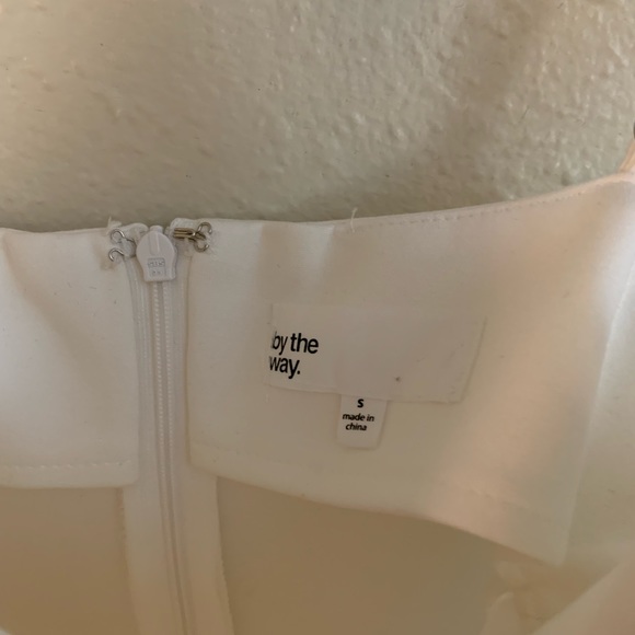 by the way. White Bodycon Mini Dress with Zip Detail - Picture 4 of 6